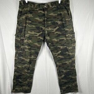 wrangler mens camo cargo fleece lined pants size 42 x 30 relaxed fit